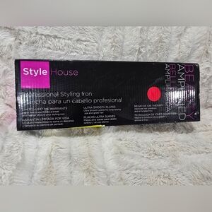 NEW Style House Beauty Amplified Ceramic Flat Iron Hair Straightener Black 1.25